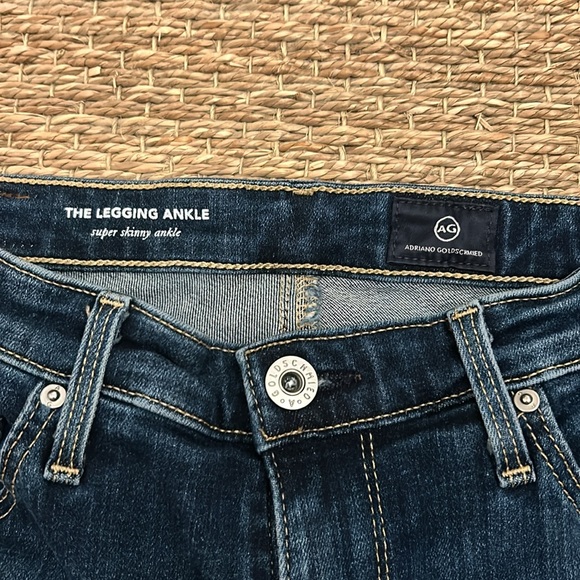 AG The Legging Ankle denim. - Picture 2 of 4